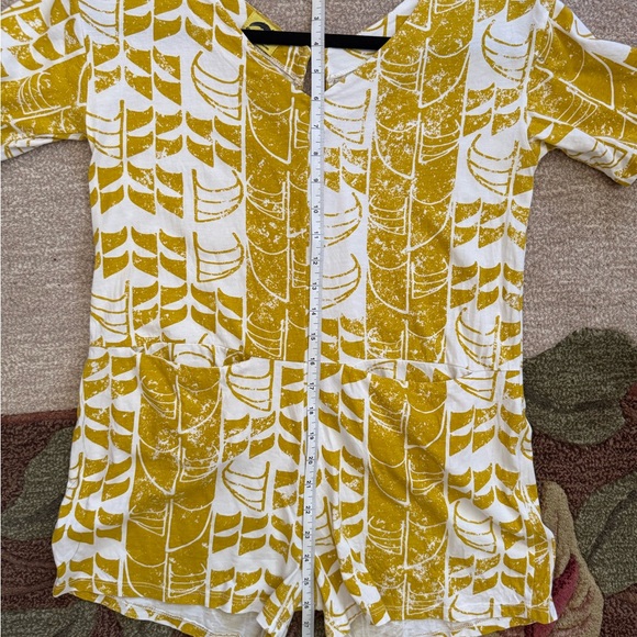 Kealopiko Yellow and White Short Sleeve romper with pockets. - Picture 6 of 6